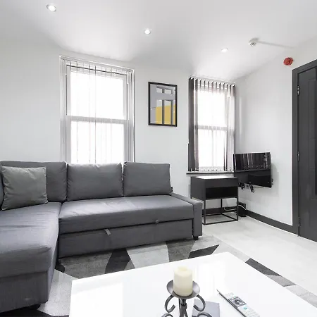 1 Bedroom Apartment Near Brick Lane